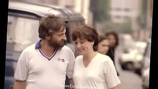 mom teach his daughter how tosex