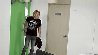 seachhot 18 yrs sex