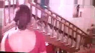 gym hot kissing romance