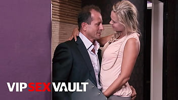 hollywood erotic movies with english subtitle