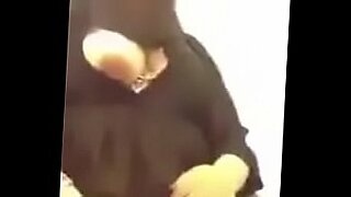 inside my pussy sister