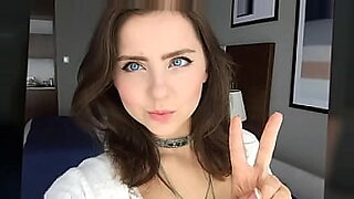 famous girl singers