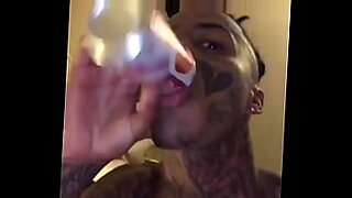 i masturbate in front of brother