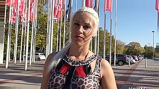 brunei pussy loosen by big oral