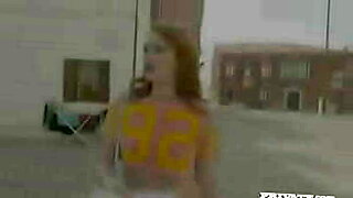full figure teen