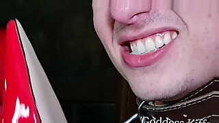 kinky amateur slut fist fucked in her loose pussy till she cums hard