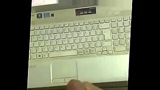 orang kantor ngentot sama pelayan