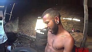 male vs shemale dick