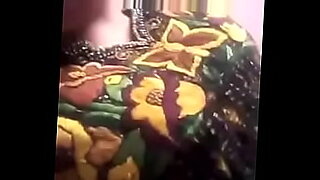 espiando ala gorda de mi suegra meandose con camaras