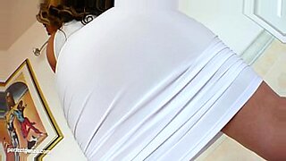 one lucky boy fucking tow arabian girls