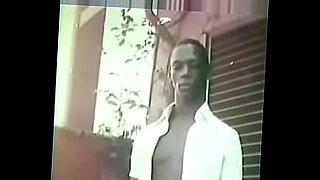 adolescente chinesa dando o cu por dinheiro