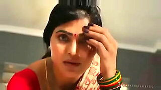 indian muslim girl in burkha show her boobss