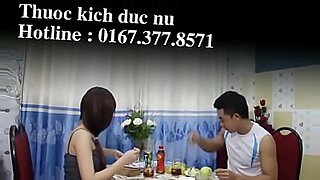 em chong hiep chi dau trong nha tam