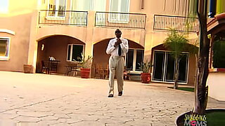 trave se fai defance le cul par un noire
