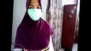 hijab lick him ass