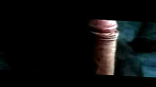 sperma muncrat di mulut dan memek