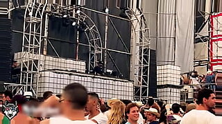 tetona se dejan manosear en lugares publicos