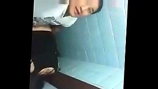 espiando a mi hermana folllando en mi casa follando camara escondida