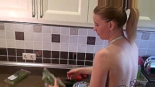 mom boy secret sex husbend shoksex hidden son and mom kitchen