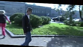 blackmail delivery in bath room