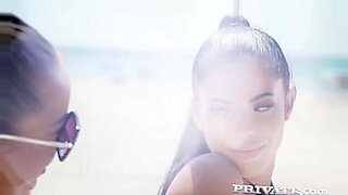 mia kalifa and mon xxx