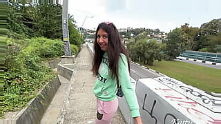in sunny leon 1st time puking in blood