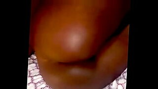 kissing girls with boys and sex