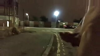 a anos eu venho me masturbando com esse video