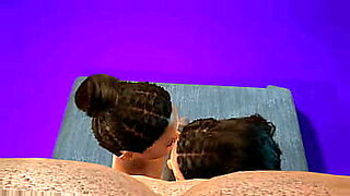 2 lesbians humping