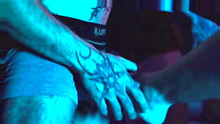 mistress nails scratching