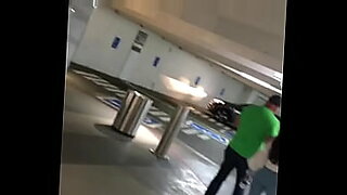 mi hermana dormida le manoseo su culo