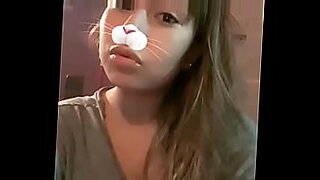 dixie valens se fait baiser comme une chienne dans un bus