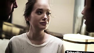 annie cruz and sasha grey squirt