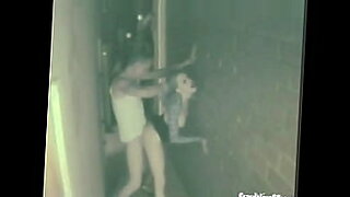ang pinsan kong naliligo