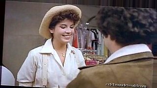 mainstream movie sex with fingering