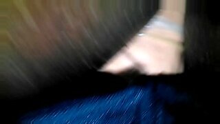 lagi tidur dientot adik