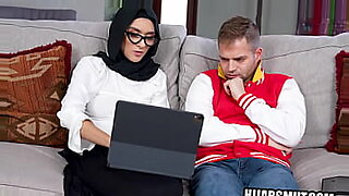 4porn seks melayu main di sungai