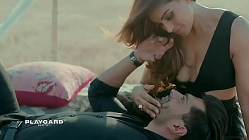 ragini mms returns girls vs girls kiss video