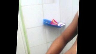 batang pinay kinantot ng matabang kano sa banyo