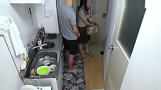 viral anak tante baju merah