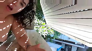 3 salopes francaises dans 1 partouze dans la maison du sexe