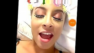 convinces hot ass lindsay to go all the way for a money