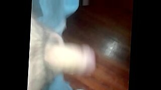 son cock to big for mom pussy story