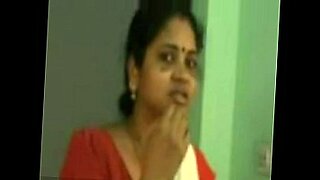 tamil nadu village aunty showing videos