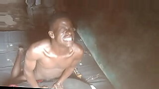 hijo se la folla a su madre a la fuerza incesto real casero