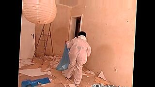 black mum squirts hard on a table