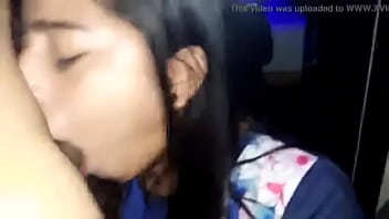 chica con vibrador y llega su hermana