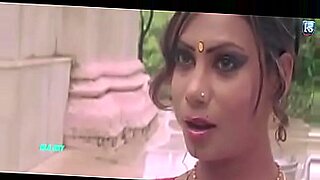 saima khan sax move