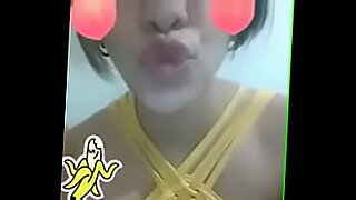 dandole dur y grita