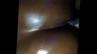 sunny leone sari stripping video new